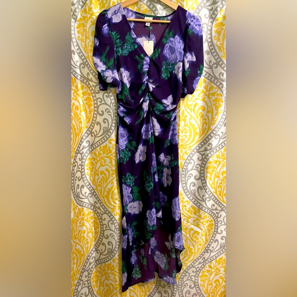 Women's Crepe Short Sleeve MIDI
Dress - a New Day Navy Floral S